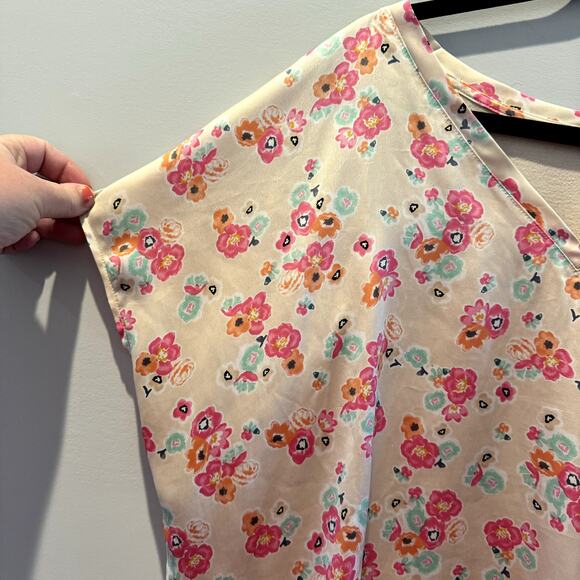 Luxe Lane Bryant Floral Top (18/20) - Mixed Media Beauty!** - Picture 3 of 5